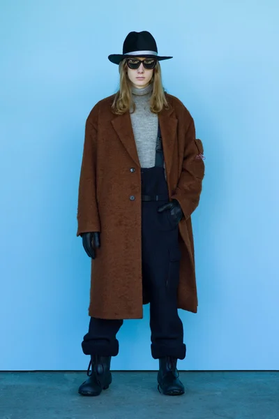 Look 19